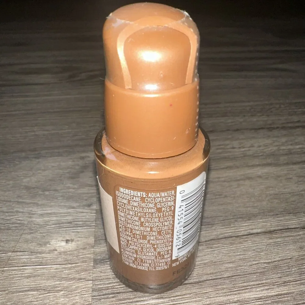 Maybelline Dream Liquid Mousse Airbrush Finish - Cocoa Dark 3 - NEW SEALED